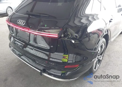 2022 Audi E-Tron Premium Plus Quattro из США, поврежденный, VIN WA1LAAGE6NB025394